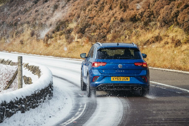 Test AutoBild des pneus toutes saisons 2025 (215/50 R18) — Bridgestone et Continental en tête