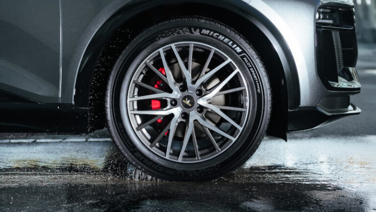 Michelin Pilot Sport 5 Energy : pneu été UHP A/A étiquette UE optimisé pour les véhicules électriques